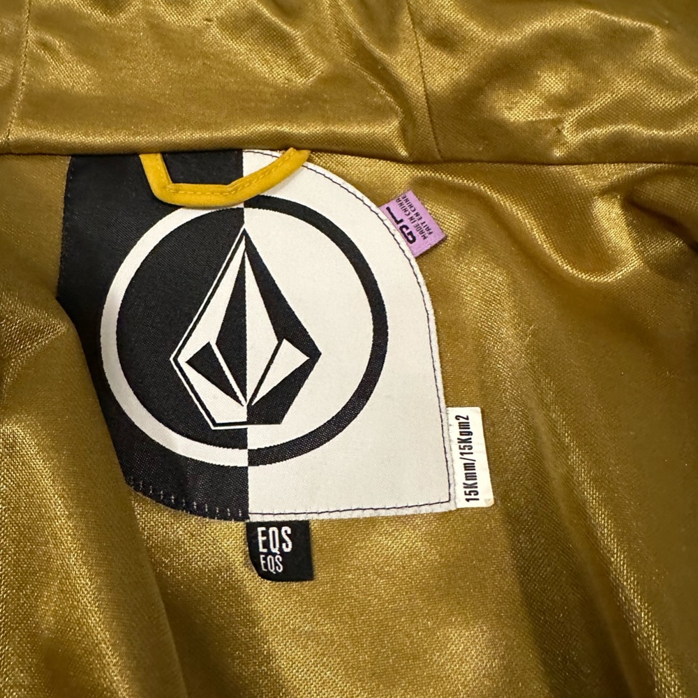 Volcom Women's Indra 4 way stretch Ski Jacket Large - Picture 9 of 14